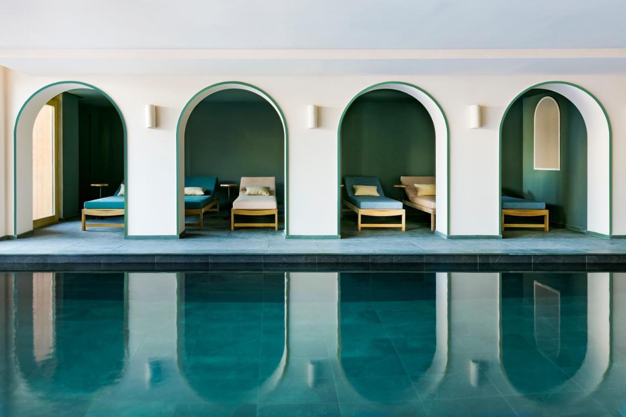 Hotel Le Coucou Мерибель Экстерьер фото